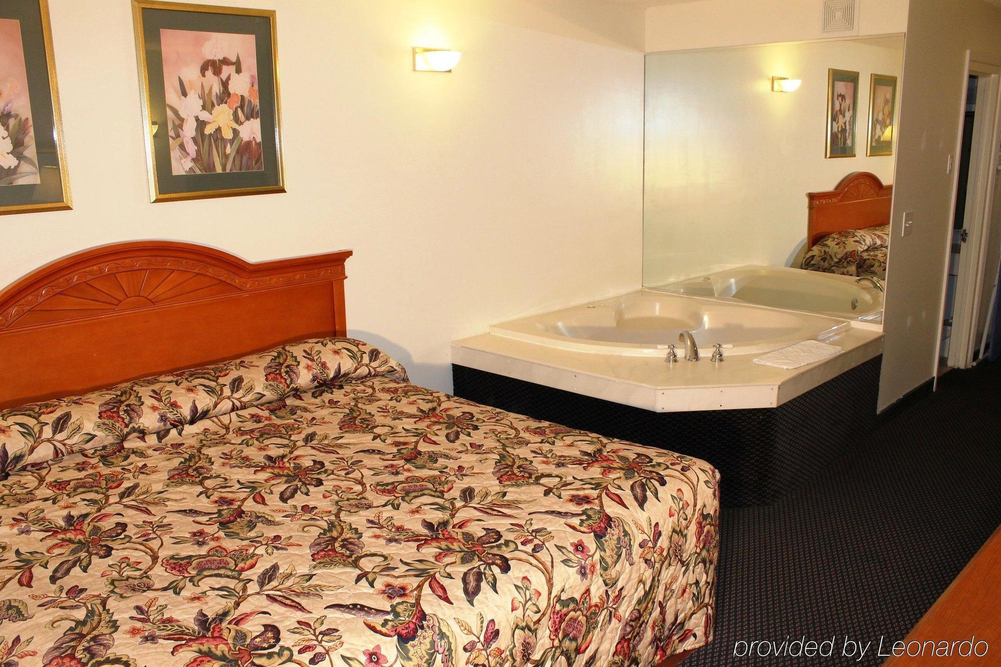 Americas Best Value Inn Chattanooga Іст-Рідж Екстер'єр фото